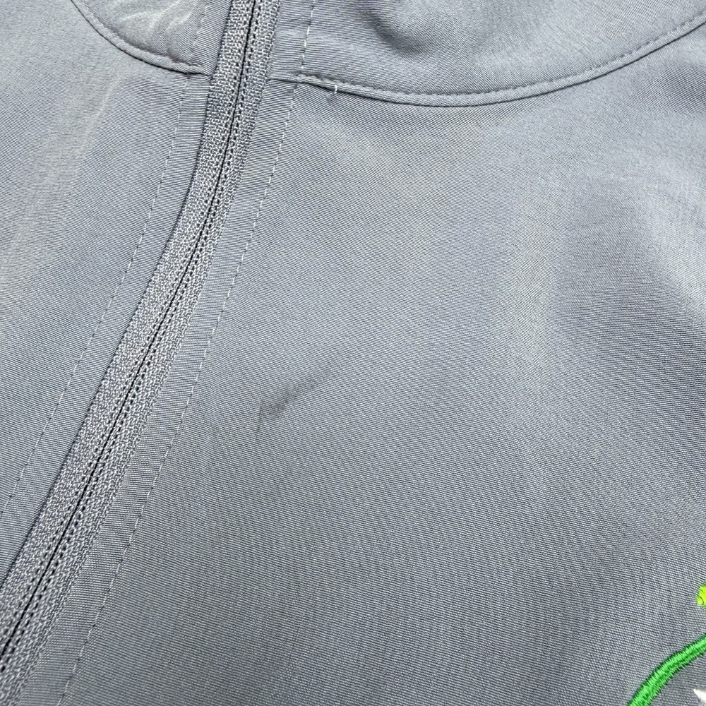 Nike Men Dri-Fit Quarter Zip Pullover Sweater Gray Size XL Embroidery Sports NWT - Picture 10 of 15